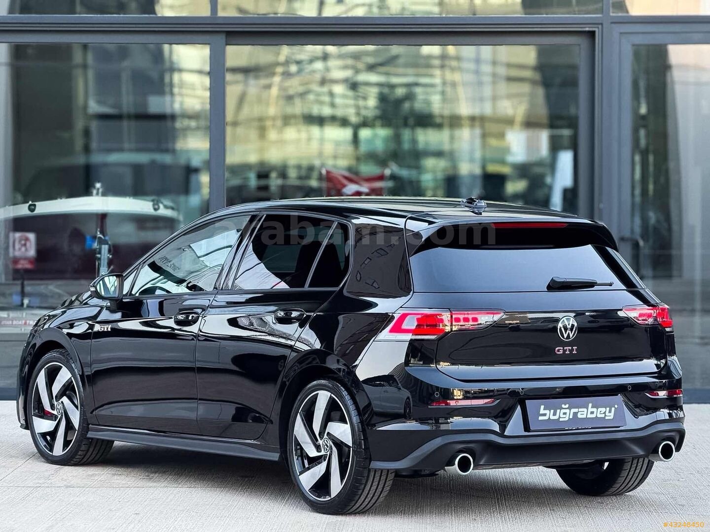 Galeriden Volkswagen Golf 2.0 TSI GTI 2024 Model Ankara 6.001 km Siyah 6