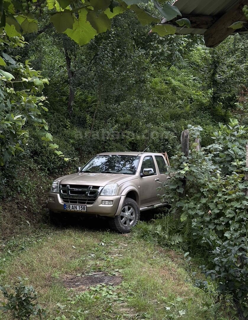 15 yıllık sahibinden 4x4 dmax 2
