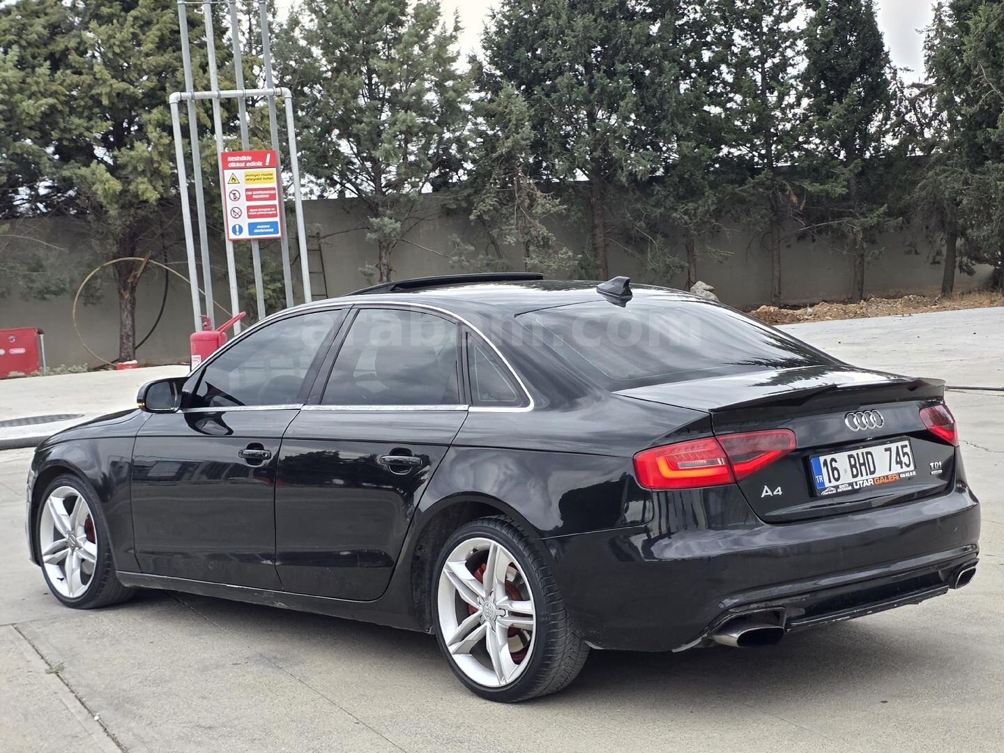 Galeriden Audi A4 Sedan 2.0 TDI Quattro 2014 Model Adıyaman 299.000 km Siyah 3