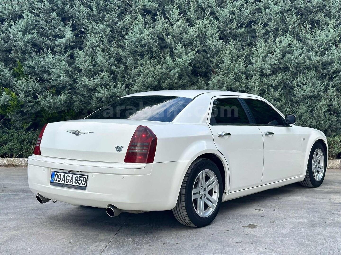 Galeriden Chrysler 300 C 3.0 CRD 2007 Model Düzce 387.000 km Beyaz 7