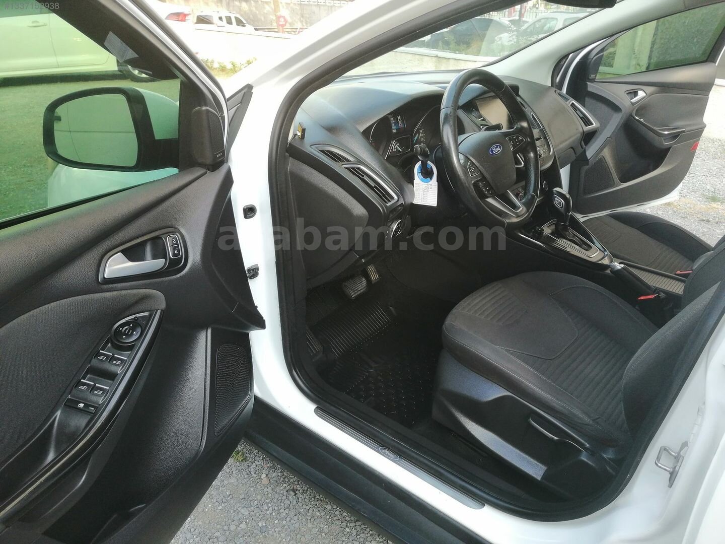 Galeriden Ford Focus 1.6 Ti-VCT Titanium 2015 Model İstanbul 148.200 km Beyaz 7