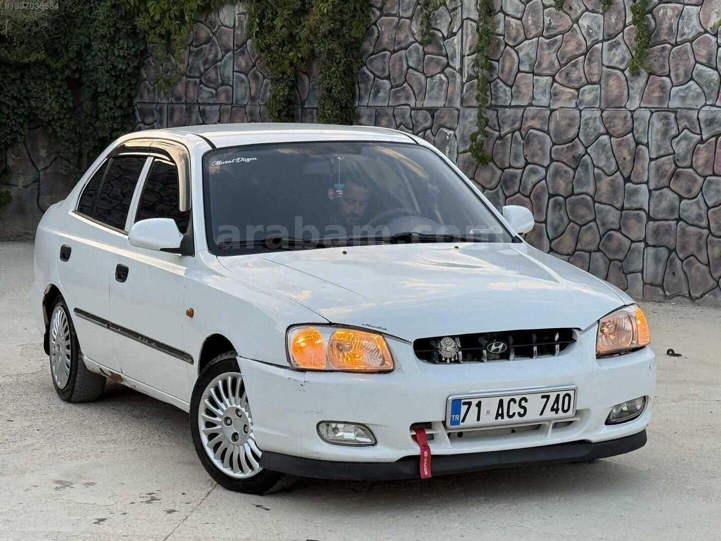 Galeriden Hyundai Accent 1.3 LX 2000 Model Kırıkkale 315.000 km Beyaz 1