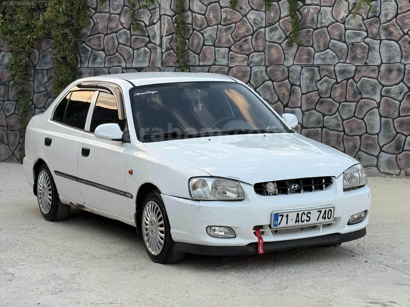 Galeriden Hyundai Accent 1.3 LX 2000 Model Kırıkkale 315.000 km Beyaz 4