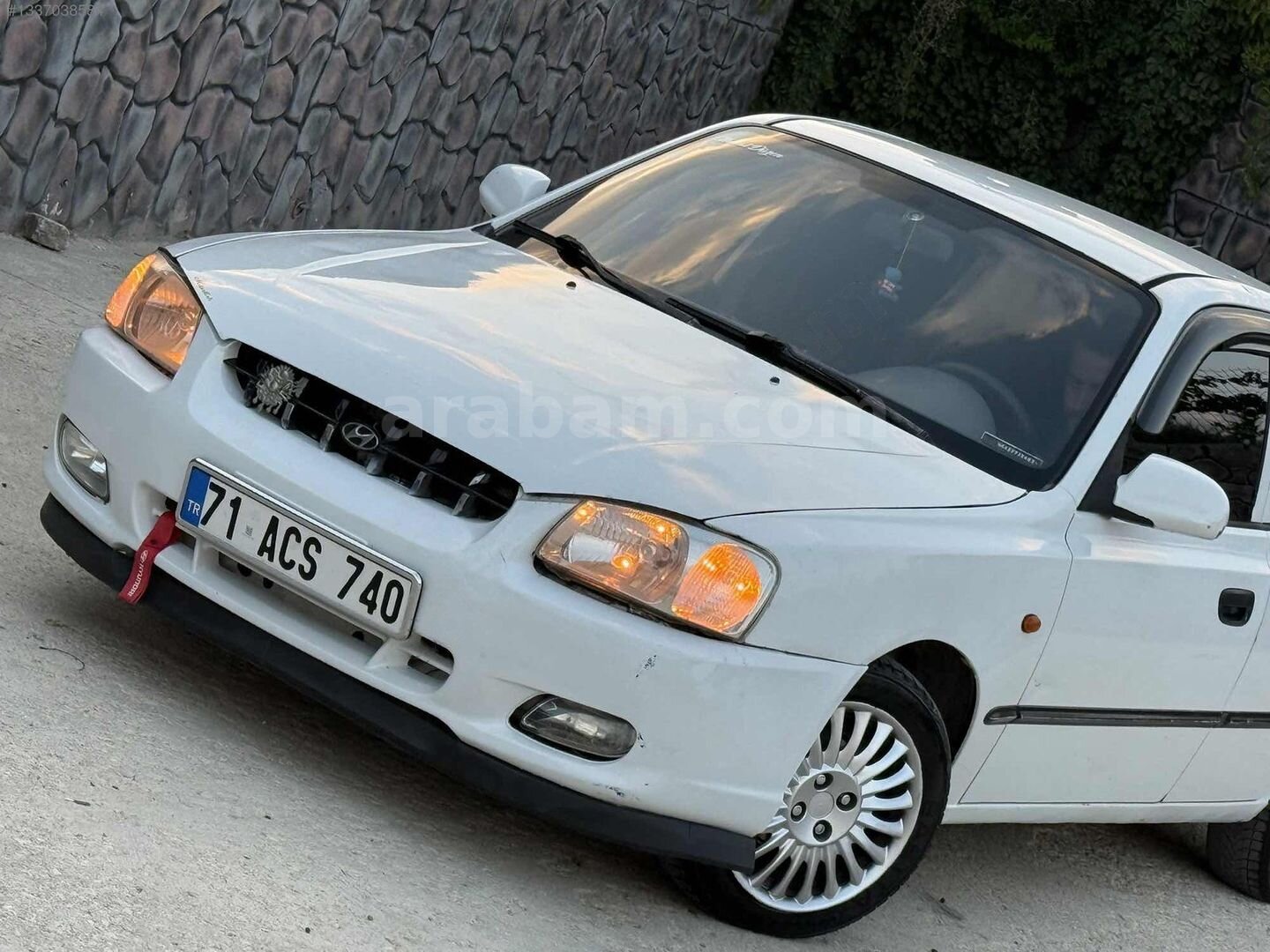 Galeriden Hyundai Accent 1.3 LX 2000 Model Kırıkkale 315.000 km Beyaz 7