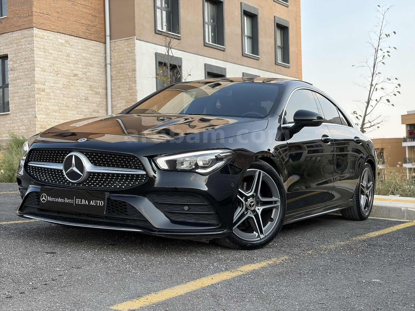 Galeriden Mercedes - Benz CLA 200 AMG+ 4Matic 2022 Model Hatay 52.000 km Siyah 2