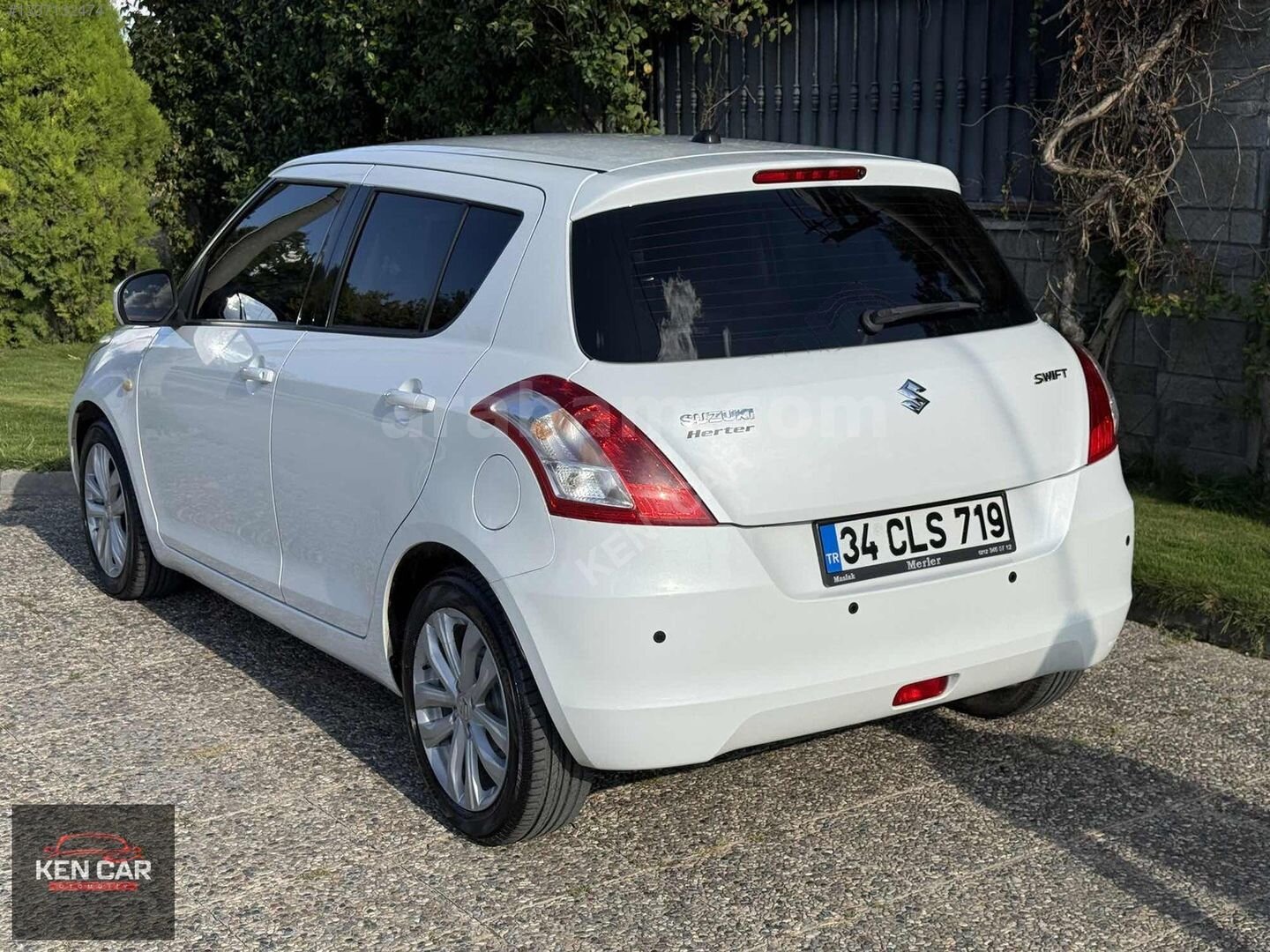 HATASIZ BOYASIZ TRAMERSİZ BAKIMLI DÜŞÜK KM OTOMATİK SUZUKİ SWİFT 5
