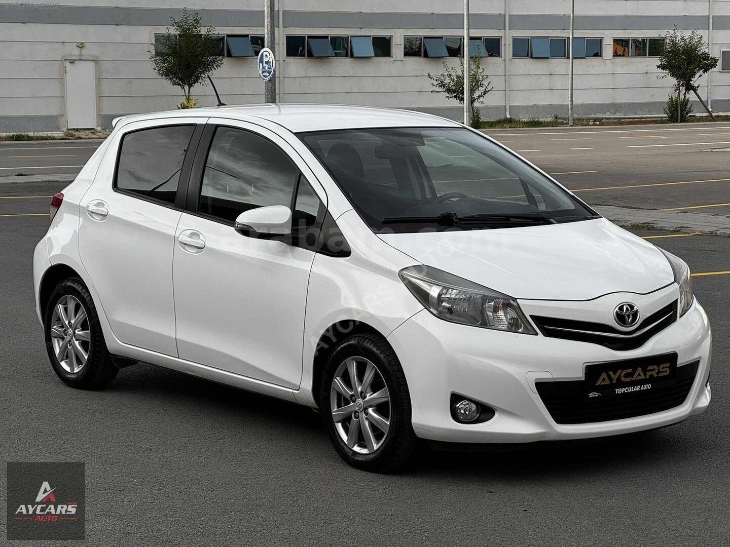 Galeriden Toyota Yaris 1.33 Style 2014 Model Sivas 55.000 km Beyaz 1