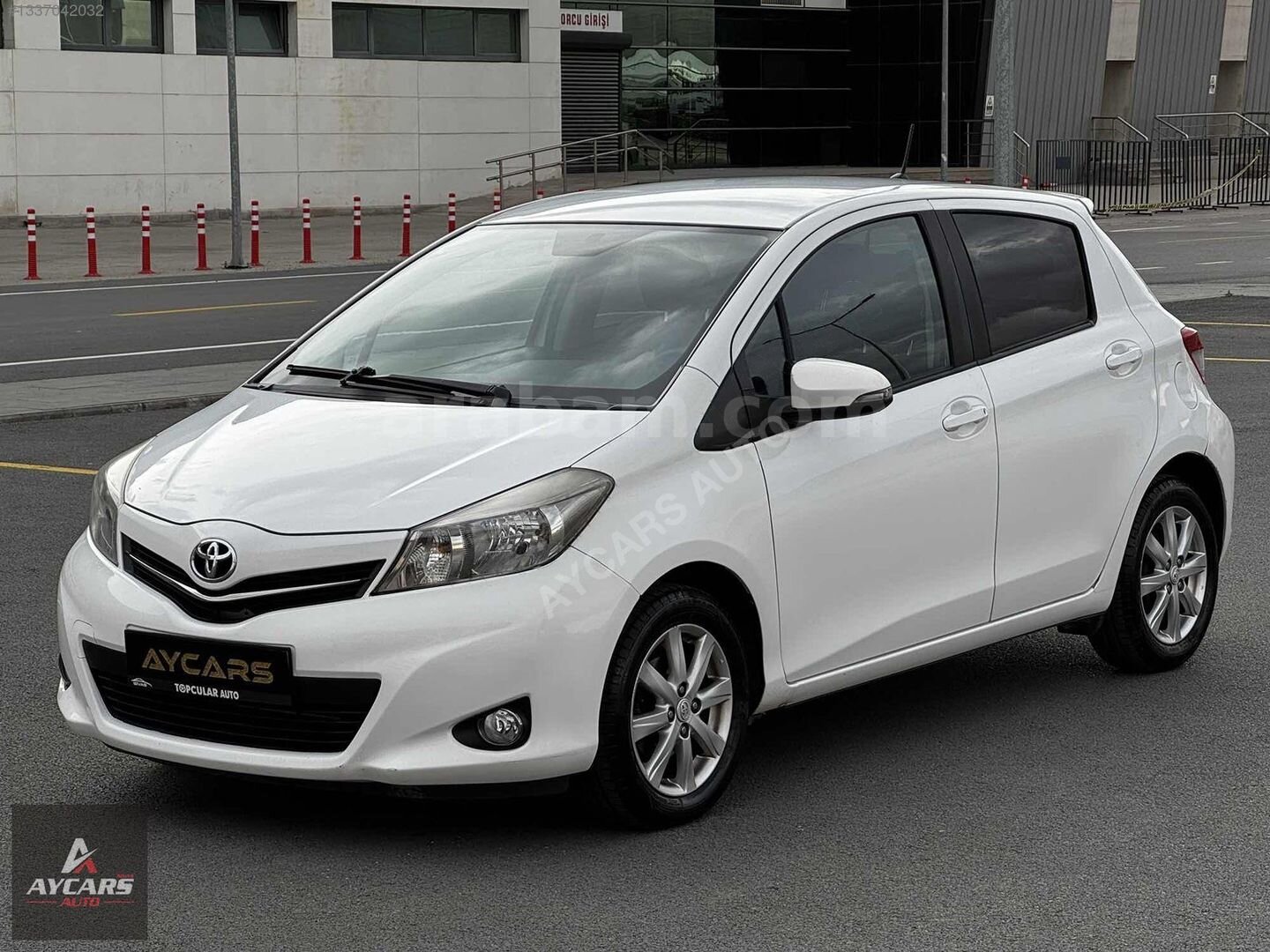 Galeriden Toyota Yaris 1.33 Style 2014 Model Sivas 55.000 km Beyaz 5