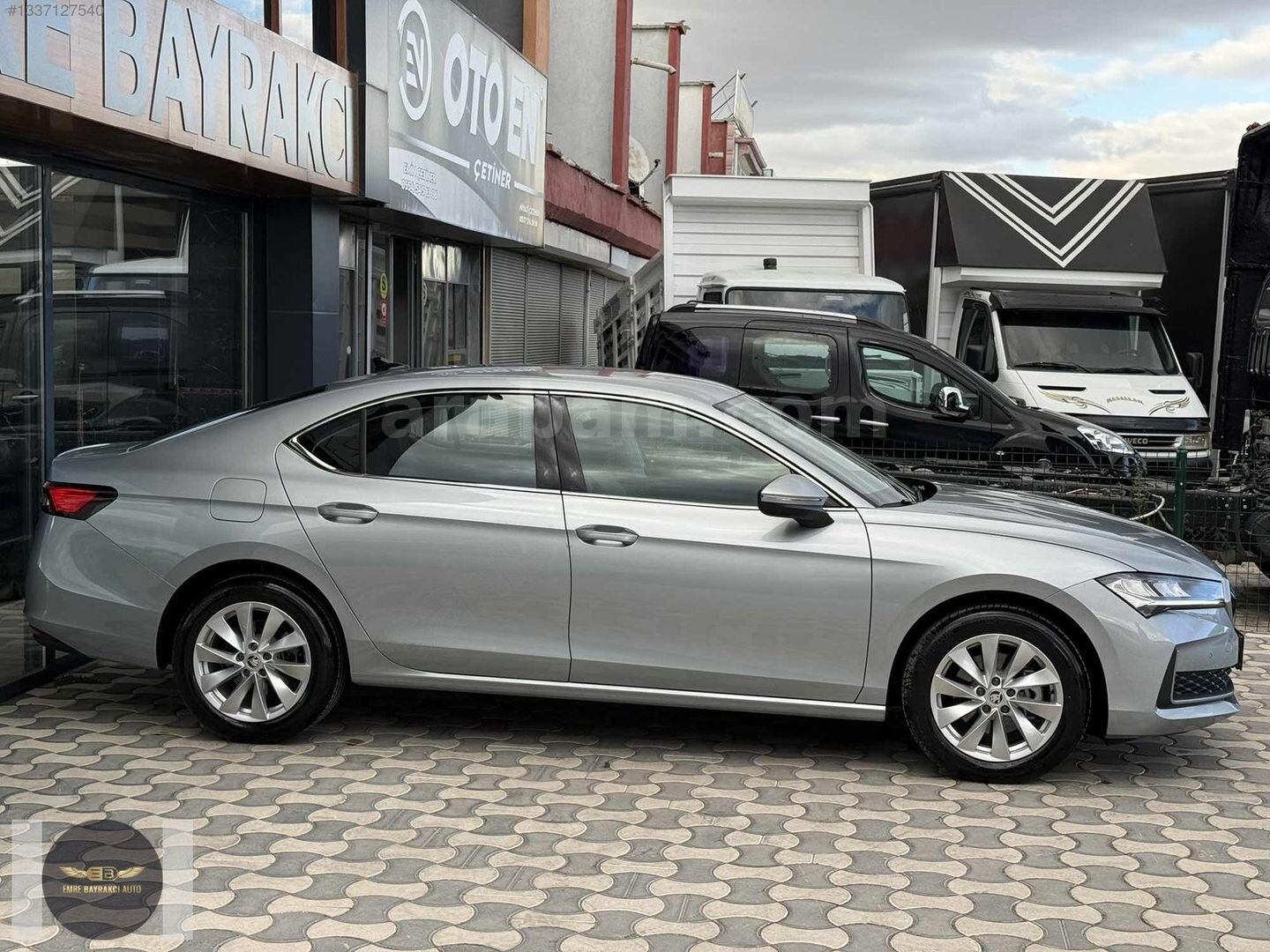 Galeriden Skoda SuperB 1.5 TSI Hybrid Premium 2024 Model Konya 6.010 km Gri 3