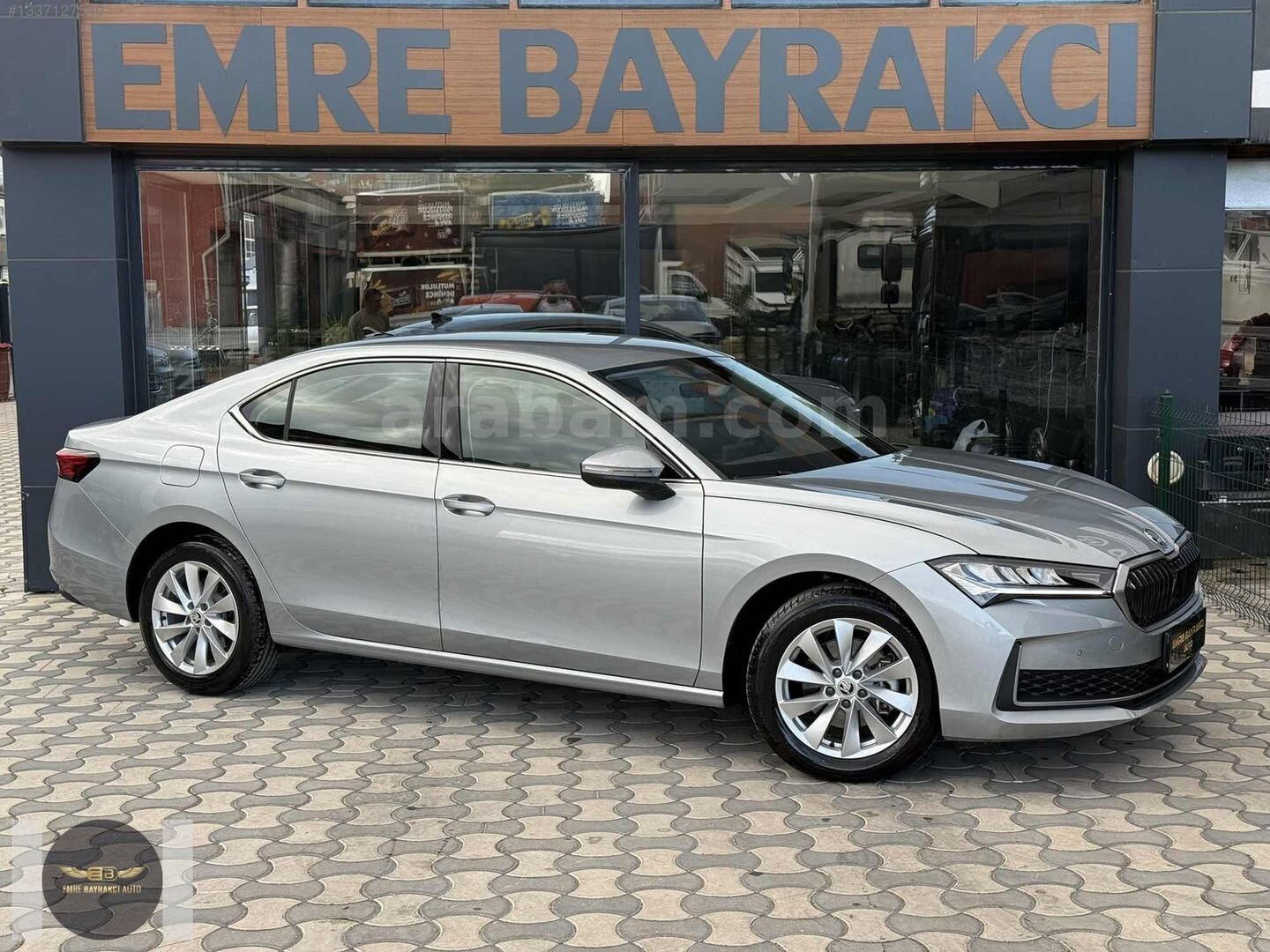 Galeriden Skoda SuperB 1.5 TSI Hybrid Premium 2024 Model Konya 6.010 km Gri 4