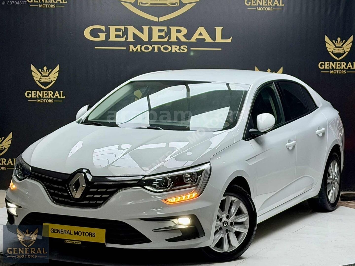 Galeriden Renault Megane 1.3 TCe Joy Comfort 2023 Model Kars