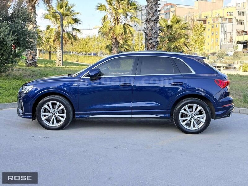 BOYASIZ 2022 AUDI Q3 35 TFSI S LINE S-TRONIC CAM TAVAN E.BGJ 5