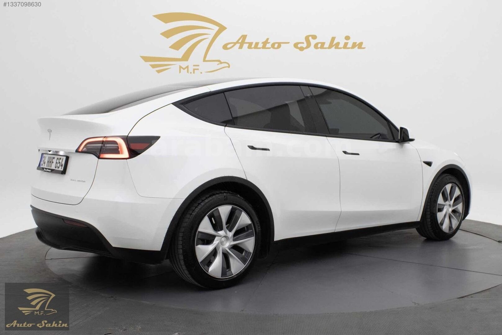 Galeriden Tesla Model Y Long Range AWD 2023 Model Konya 70.000 km Beyaz 6