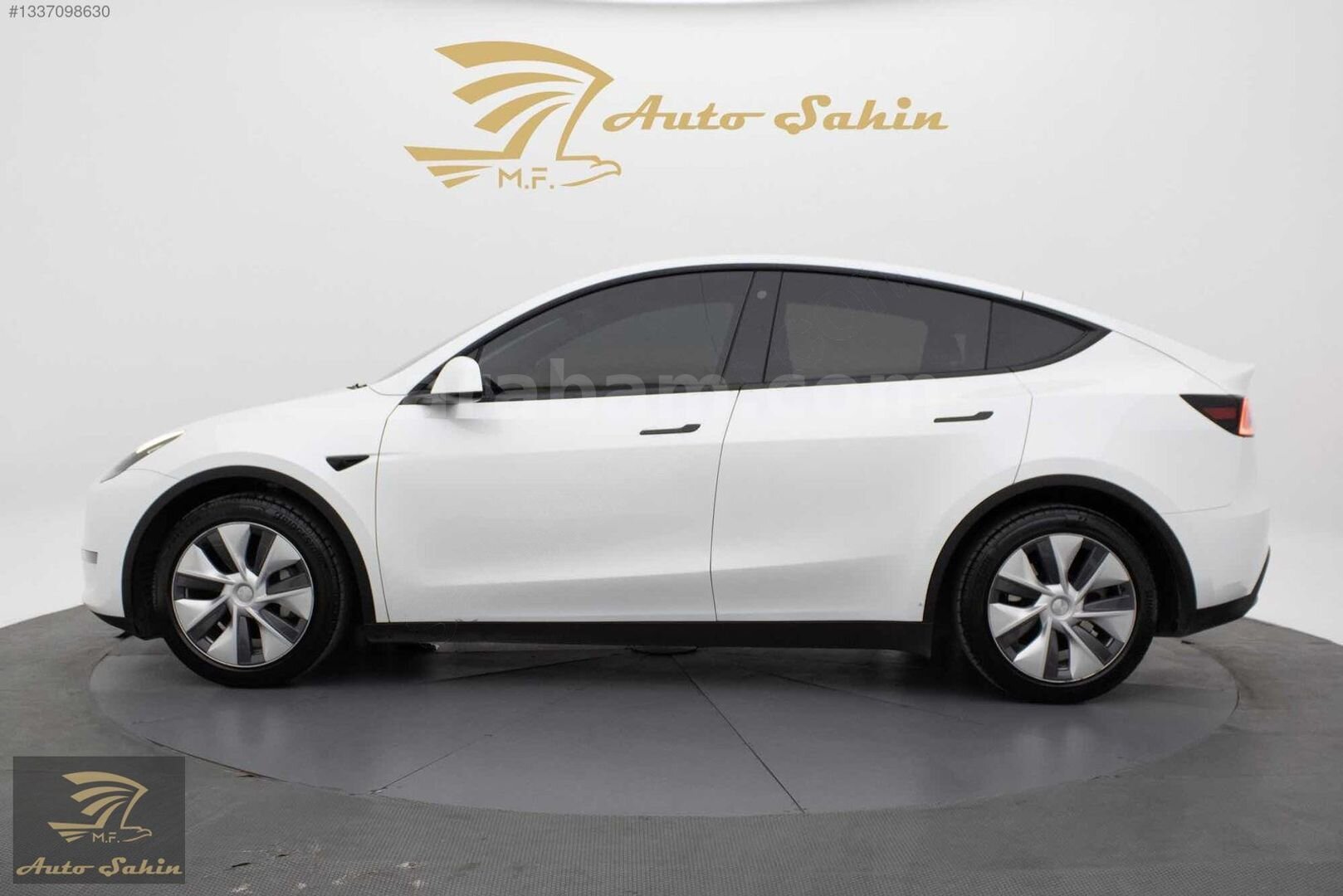 Galeriden Tesla Model Y Long Range AWD 2023 Model Konya 70.000 km Beyaz 2