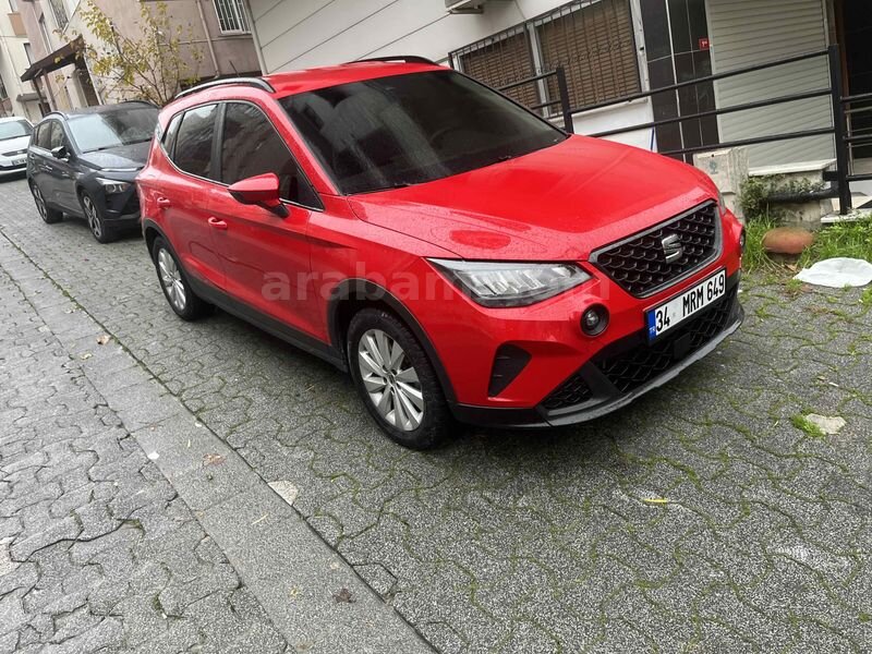 Sahibinden Seat Arona 1.0 EcoTSI Style 2022 Model 51.000 km Kırmızı