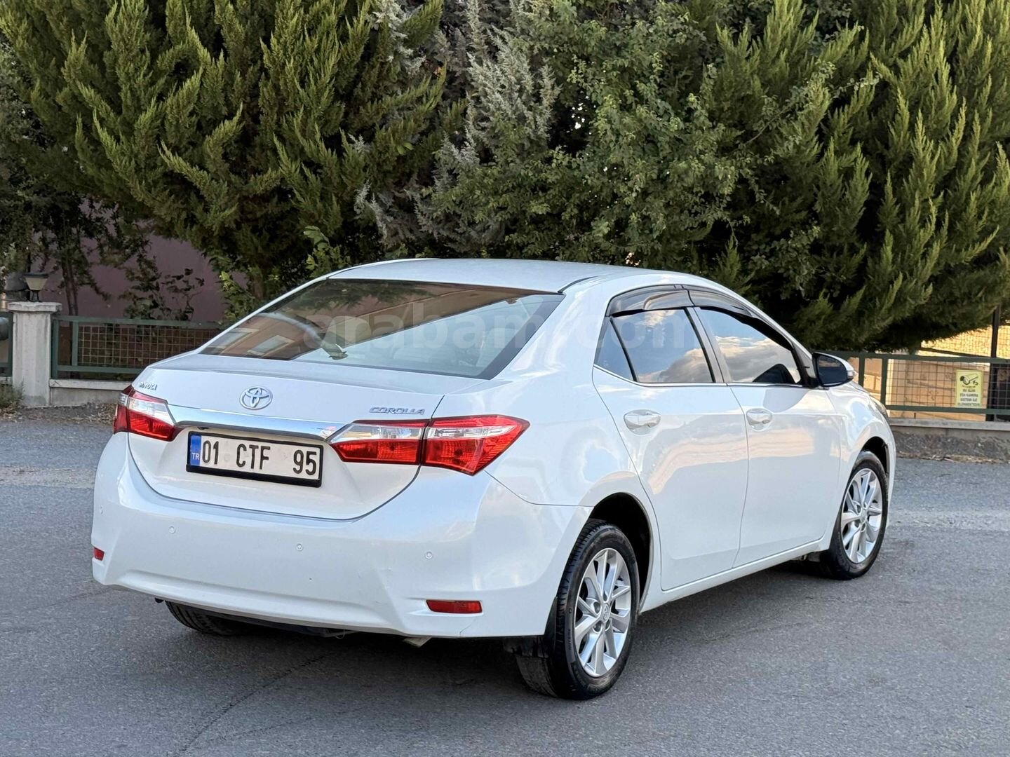 Galeriden Toyota Corolla 1.4 D-4D Advance 2013 Model Burdur 159.999 km Beyaz 7