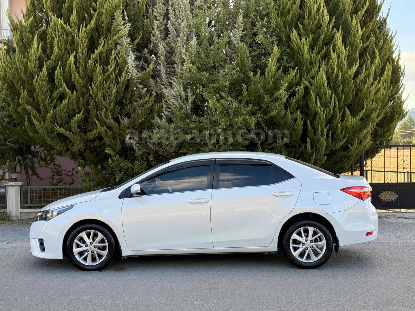 Galeriden Toyota Corolla 1.4 D-4D Advance 2013 Model Burdur 159.999 km Beyaz 6