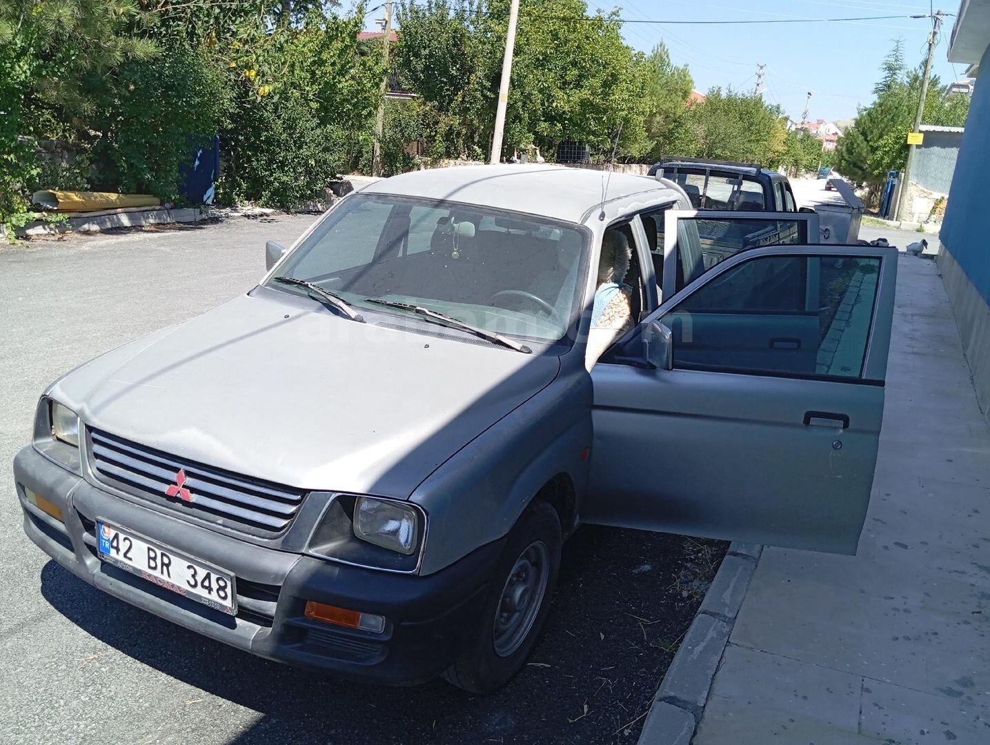 Sahibinden Mitsubishi L 200 4x2 Pick Up 2000 Model 3