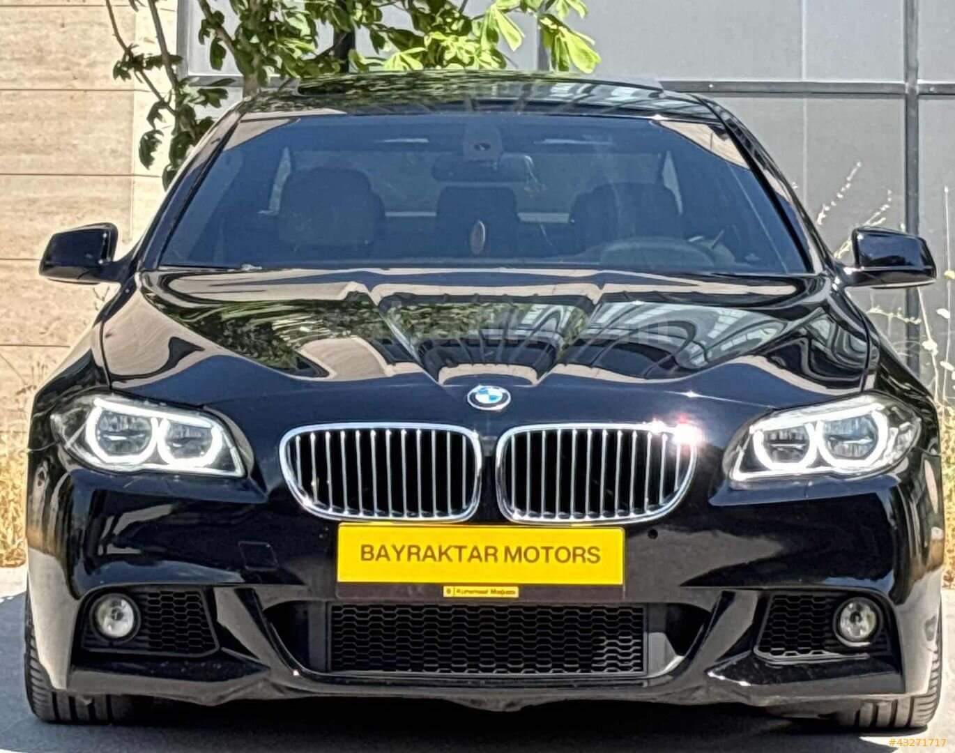 Galeriden BMW 5 Serisi 520d M Sport 2011 Model Ankara 306.000 km Siyah 2