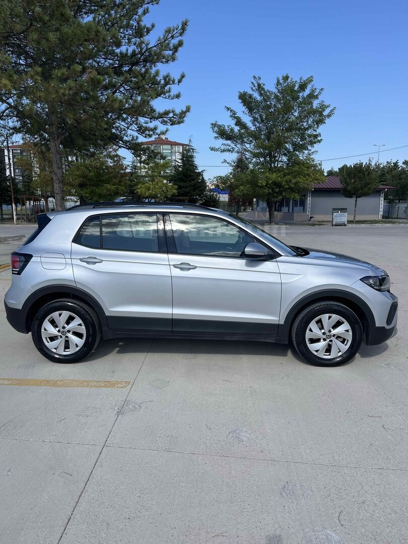 Galeriden Volkswagen T-Cross 1.0 TSI Life 2025 Model Ankara 18.998 km Gri (metalik) 5