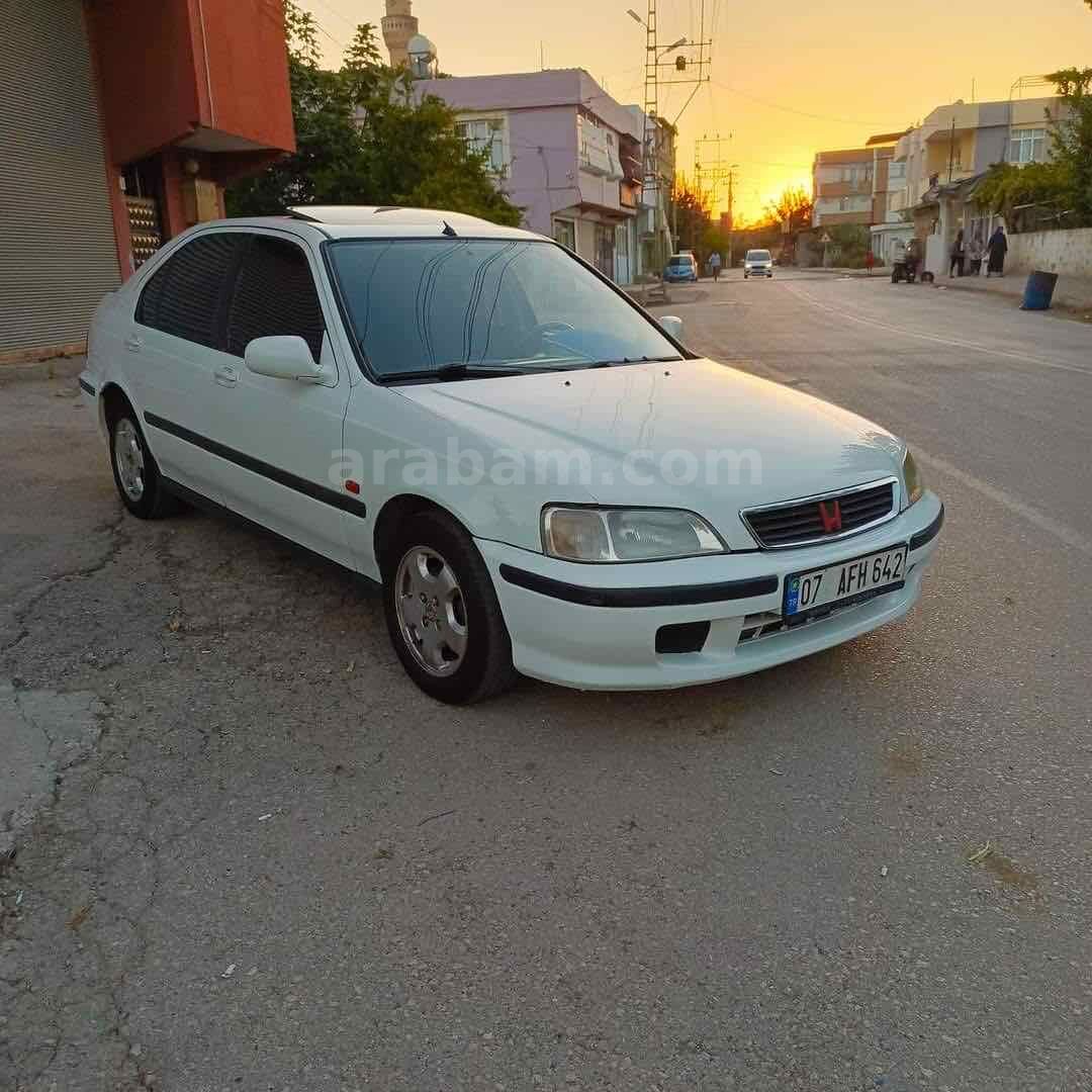 Galeriden Honda Civic 1.6 LS 1998 Model Adana 417.500 km Beyaz 4