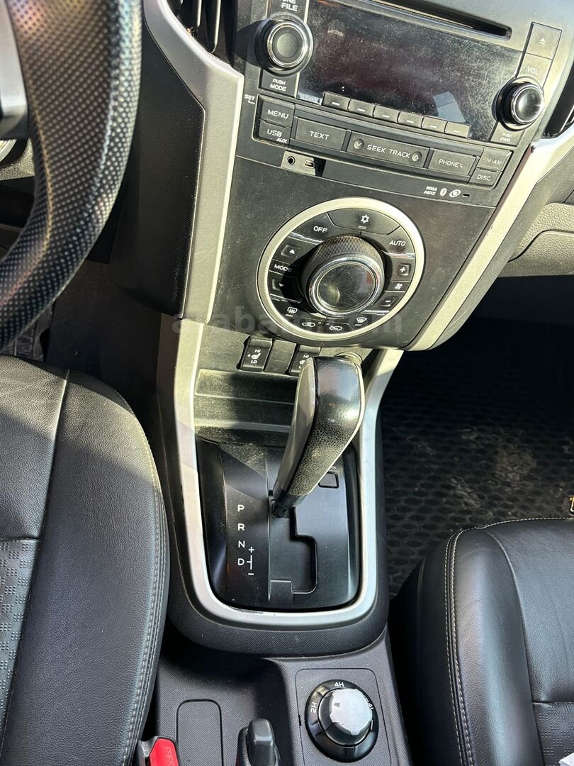 Sahibinden Isuzu D-Max 2.5 4x4 V-Cross 2014 Model Otomatik 4
