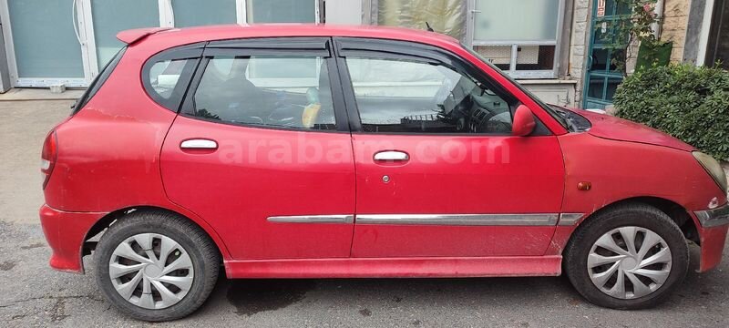 Sahibinden Daihatsu Sirion 1.3 2005 Model İstanbul 217.500 km Kırmızı