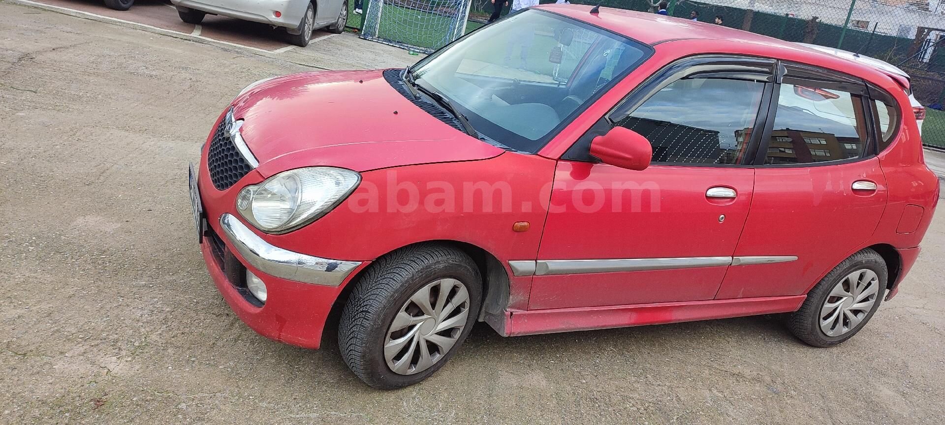 Sahibinden Daihatsu Sirion 1.3 2005 Model İstanbul 217.500 km Kırmızı 5