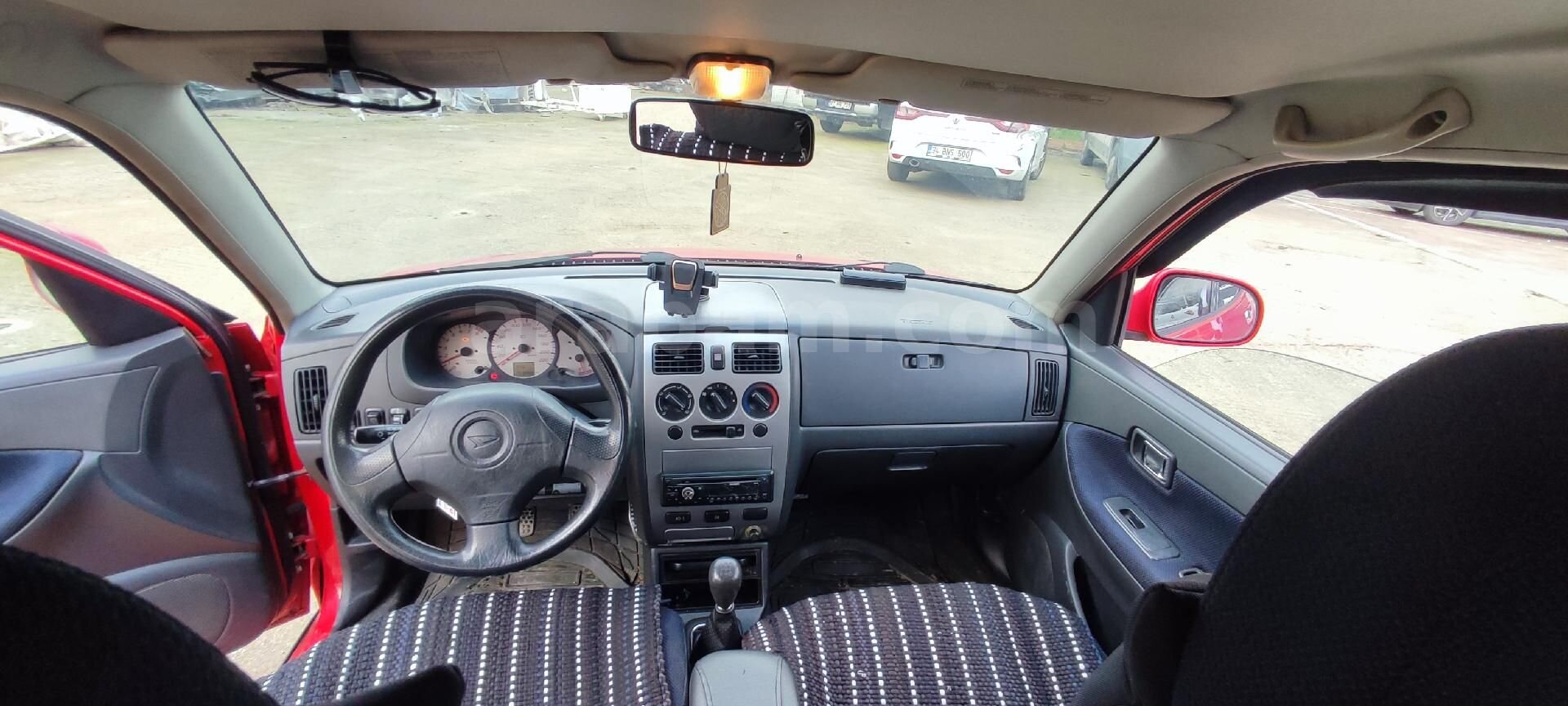 Sahibinden Daihatsu Sirion 1.3 2005 Model İstanbul 217.500 km Kırmızı 2