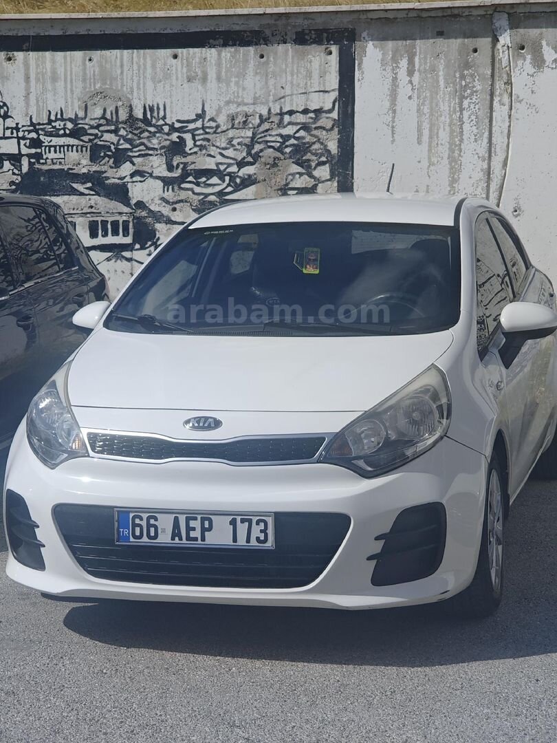 Sahibinden Kia Rio 1.4 CRDi Comfort 2015 Model Yozgat 194.500 km Beyaz 5