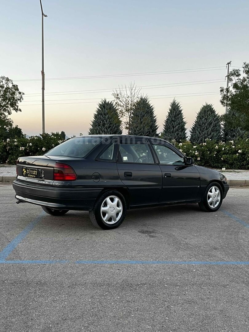 Galeriden Opel Astra 1.6 GLS 1998 Model Karaman 390.000 km Füme 3