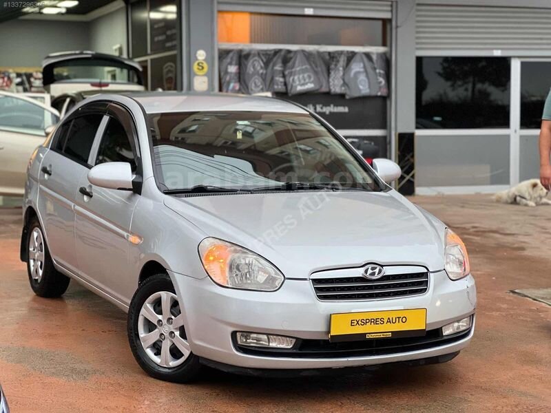 Galeriden Hyundai Accent Era 1.5 CRDi Team 2010 Model Giresun 239.500 km Gri