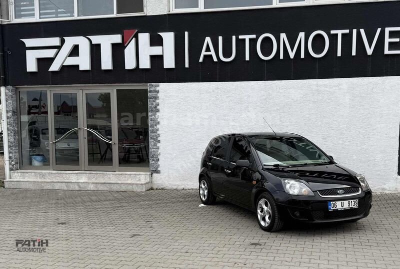 Galeriden Ford Fiesta 1.6 Comfort 2006 Model Eskişehir 214.000 km Siyah
