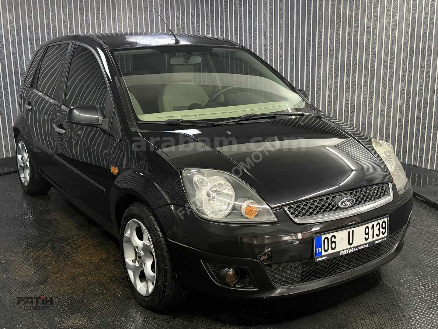 Galeriden Ford Fiesta 1.6 Comfort 2006 Model Eskişehir 214.000 km Siyah 2