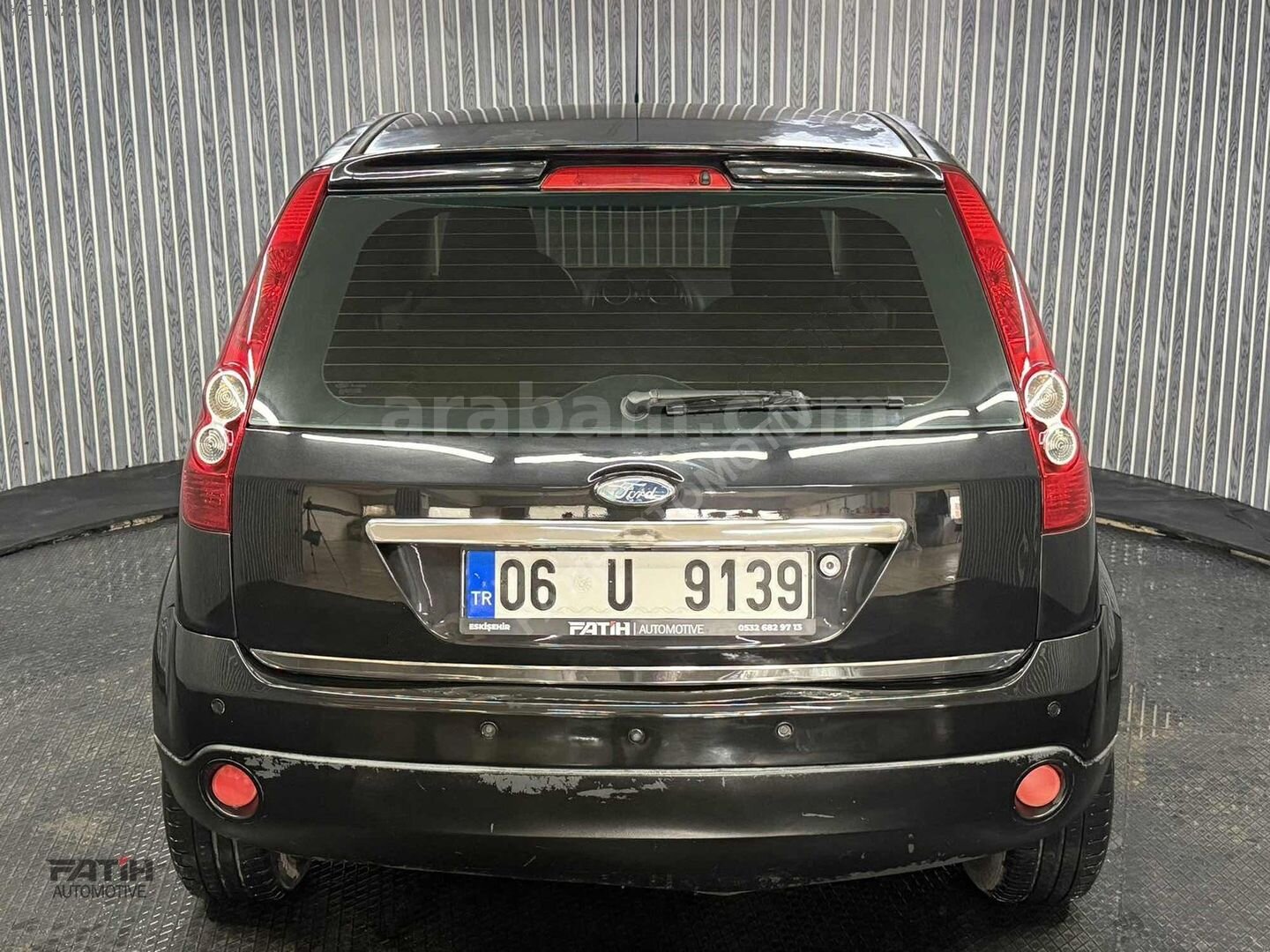 Galeriden Ford Fiesta 1.6 Comfort 2006 Model Eskişehir 214.000 km Siyah 6
