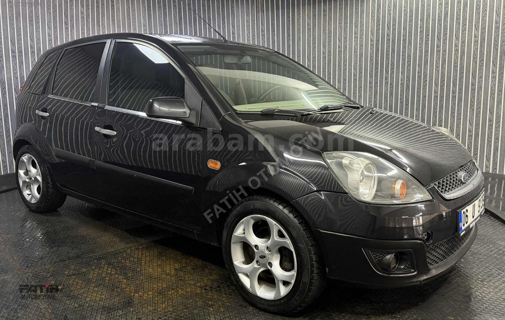 Galeriden Ford Fiesta 1.6 Comfort 2006 Model Eskişehir 214.000 km Siyah 3