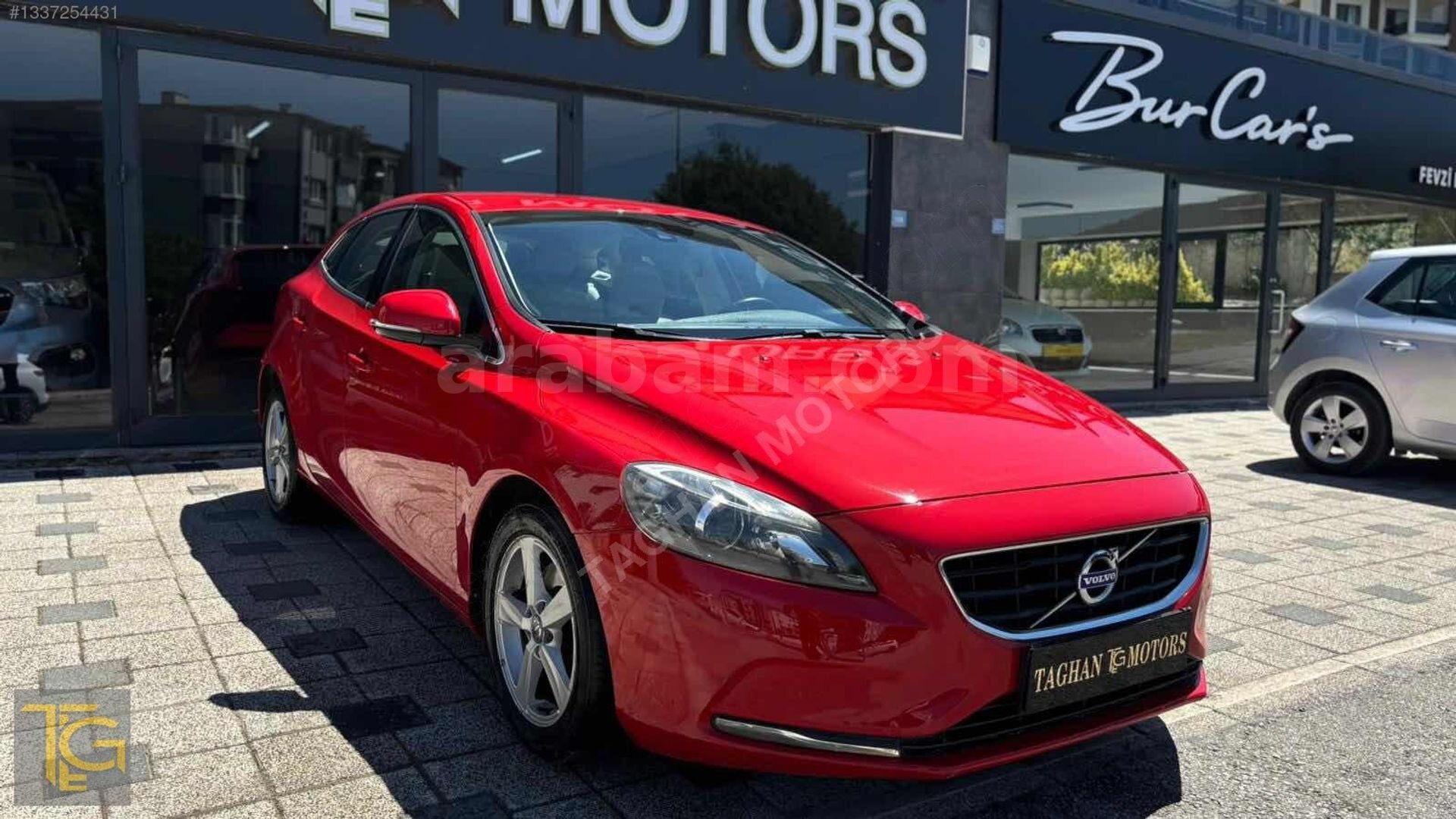 DEĞİŞENSİZ/VOLVO V40/2014/176.000KM/KREDİ KARTINA 12 TAKSİT 6
