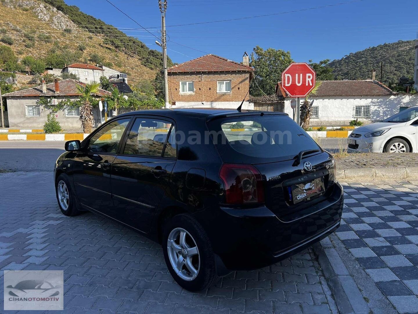 Galeriden Toyota Corolla 1.4 D-4D Terra 2006 Model Balıkesir 415.000 km Siyah 3