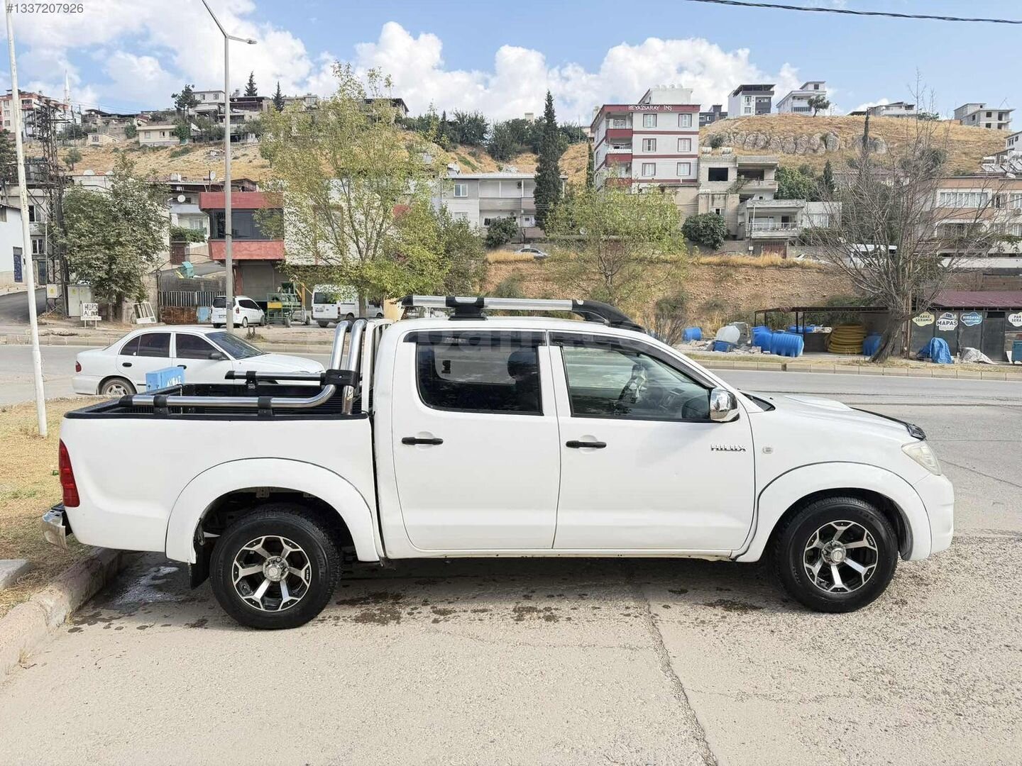 2010 MODEL ORJİNAL TOYOTA HILUX 5