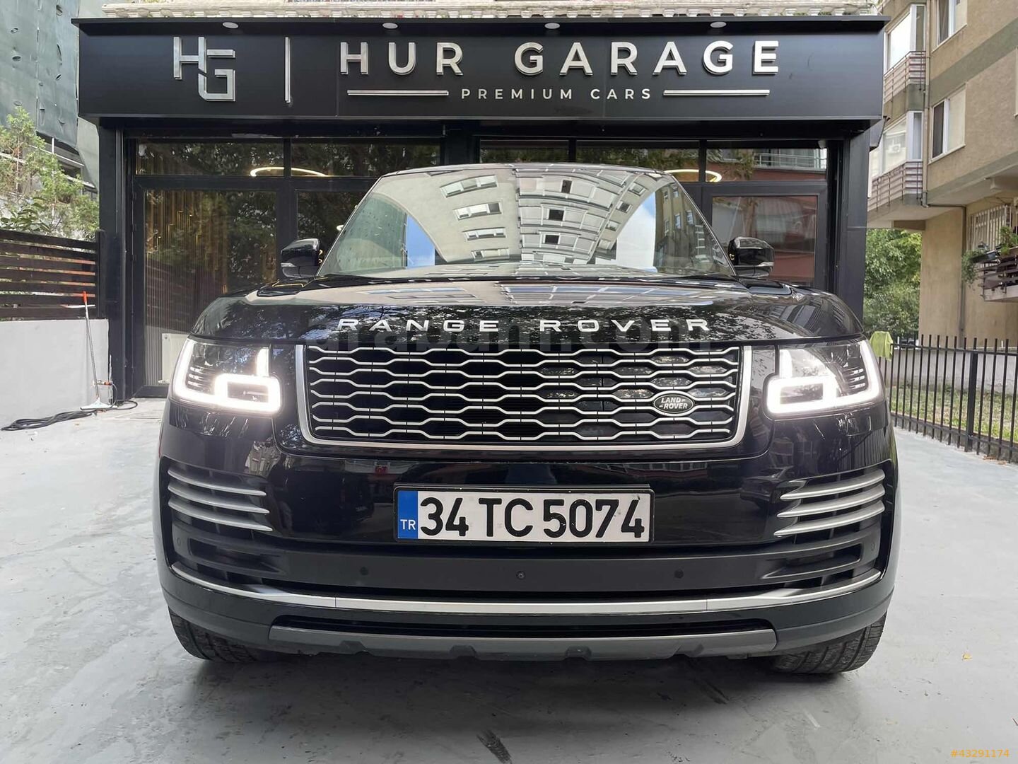 HÜR GARAGE RANGE ROVER VOUGE 2.0 PHEV AUTOBİOGRAPHY BAYİ HATASIZ 1
