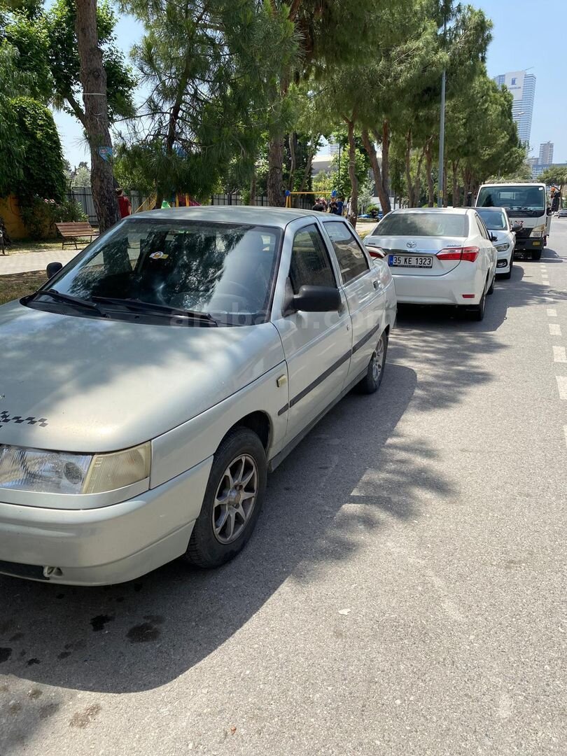 Sahibinden Lada Vega 1.6 2005 Model İzmir 150.000 km Gri (metalik) 4