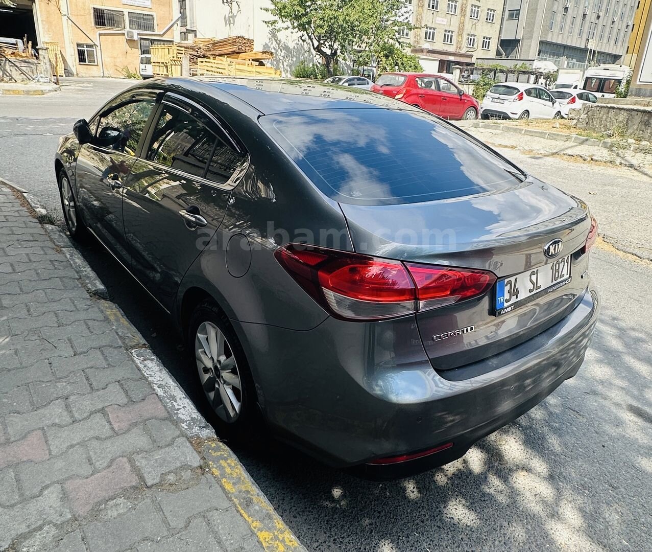 Sahibinden Kia Cerato 1.6 CRDi Concept Plus 2016 Model İstanbul 137.000 km Füme 5