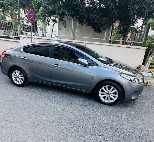 Sahibinden Kia Cerato 1.6 CRDi Concept Plus 2016 Model İstanbul 137.000 km Füme