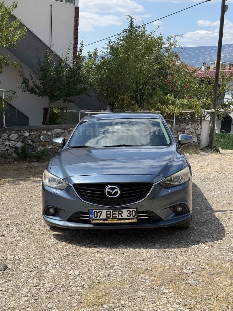 Sahibinden Mazda 6 2.0 Sport 2014 Model 125.000 km Mavi (metalik) 6