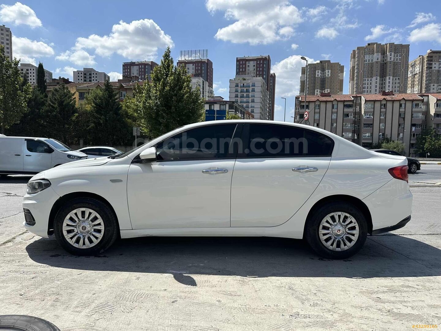 Galeriden Fiat Egea 1.6 Multijet Easy 2020 Model İstanbul 142.000 km Beyaz 4