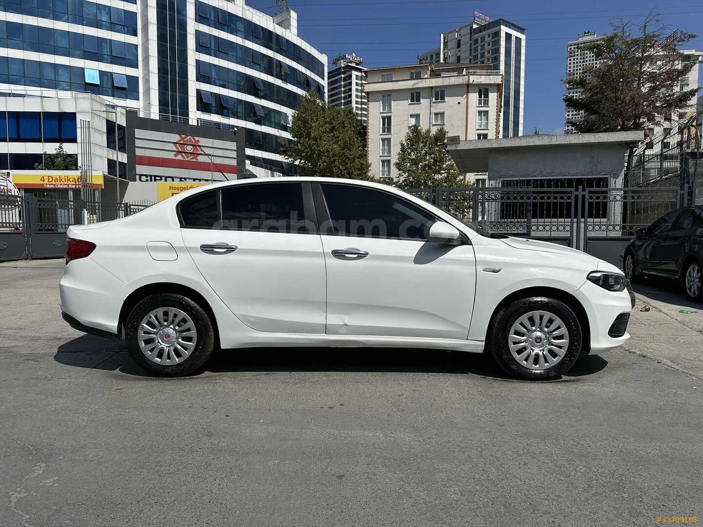 Galeriden Fiat Egea 1.6 Multijet Easy 2020 Model İstanbul 142.000 km Beyaz 5