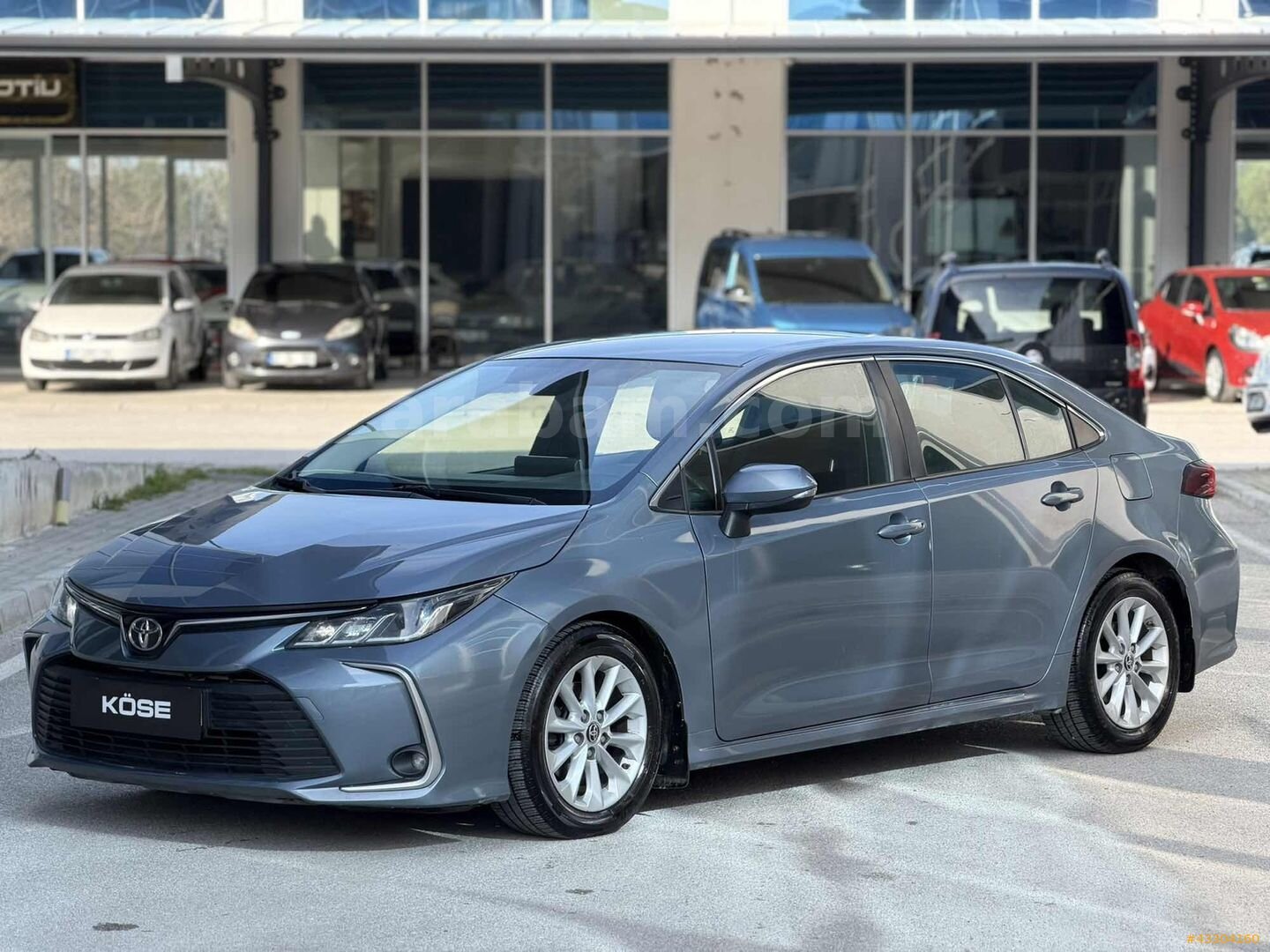Galeriden Toyota Corolla 1.5 Dream 2021 Model Denizli 220.000 km Füme 3