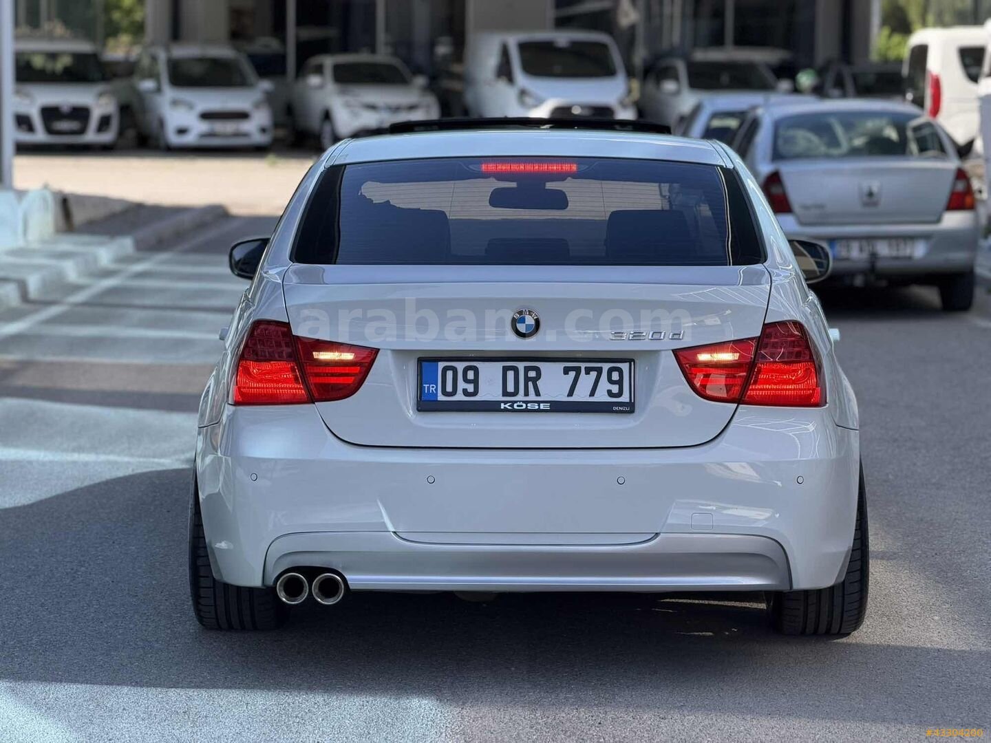 Galeriden BMW 3 Serisi 320d Comfort 2011 Model Denizli 213.000 km Beyaz 7