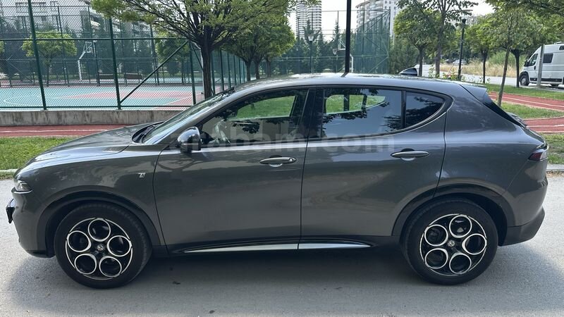Hatasız Tramersiz Alfa Romeo Tonale - Yetkili Servis Bakımlı 4