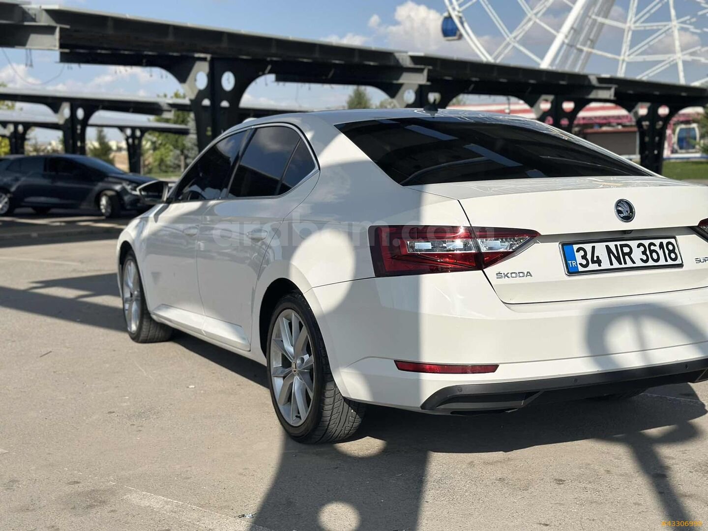 Galeriden Skoda SuperB 1.6 TDI Prestige 2015 Model Ankara 307.000 km Beyaz 7